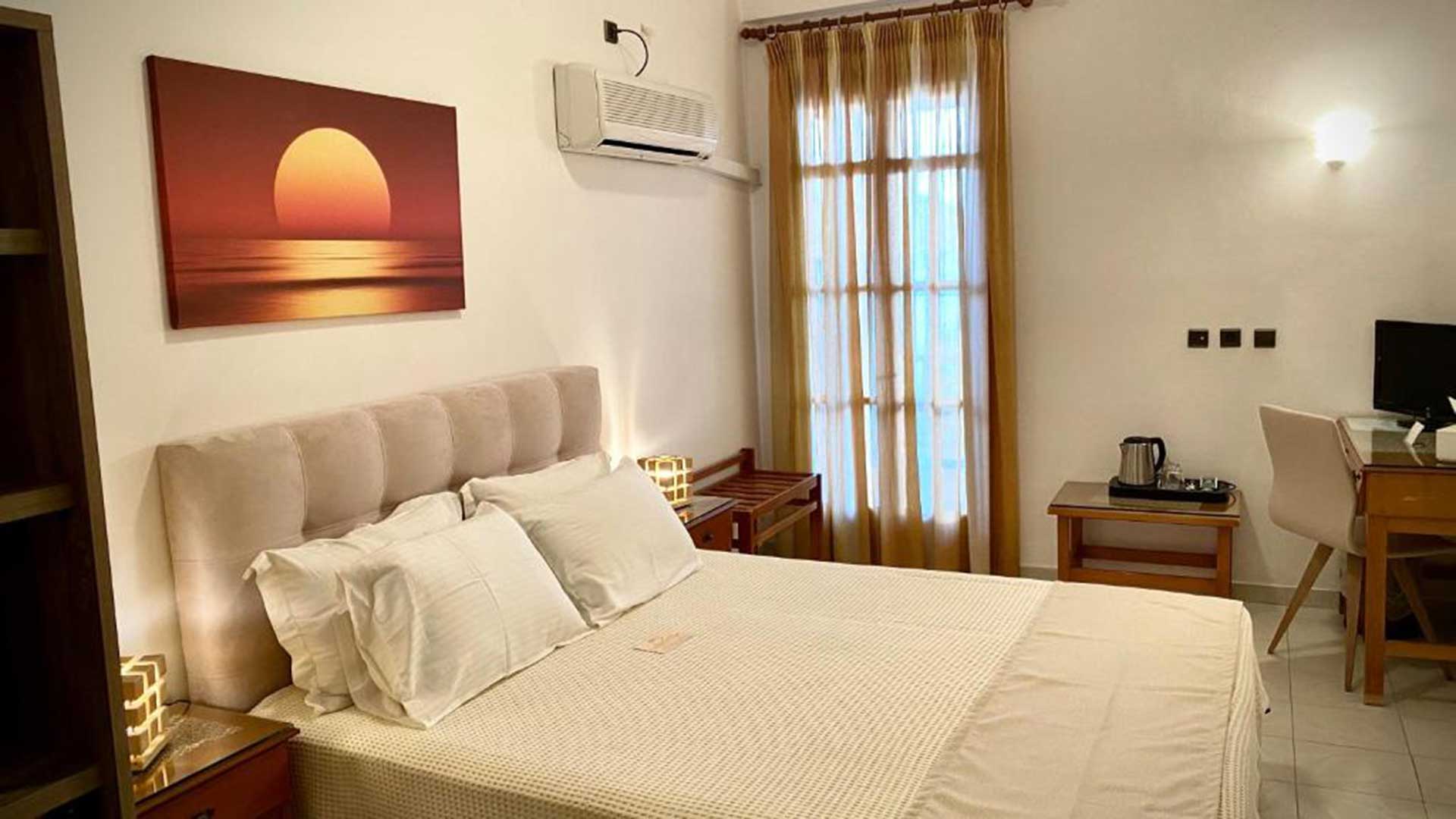 Asteri Hotel – Chambre avec vue sur le village